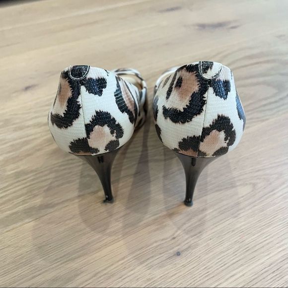 Giuseppe Zanotti Peep-Toe Heels | Black Patent Leather Stilettos | Size 38 1/2 - Picture 9 of 11